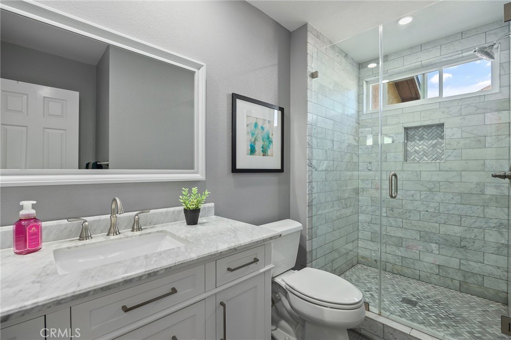 160 S Bonnie Gene Lane