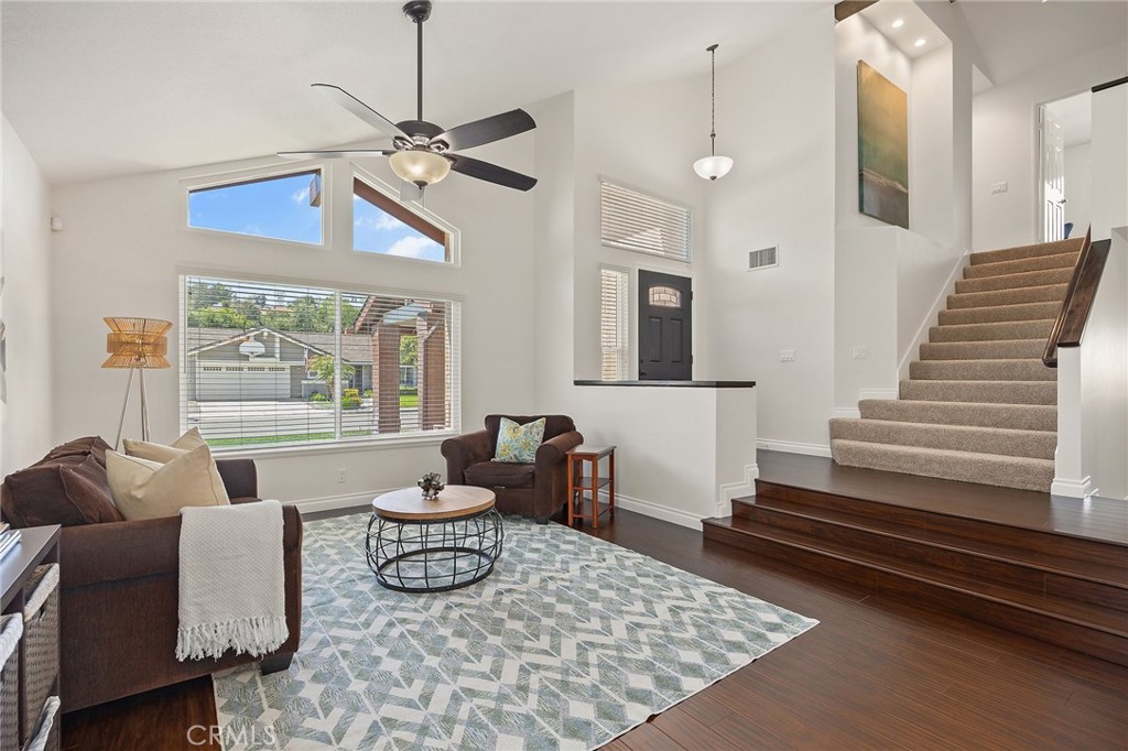 160 S Bonnie Gene Lane