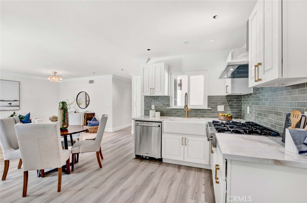 8272 Indianapolis Avenue