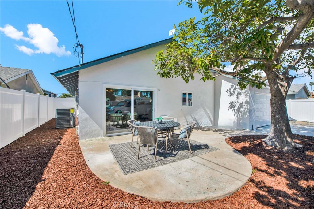 8272 Indianapolis Avenue