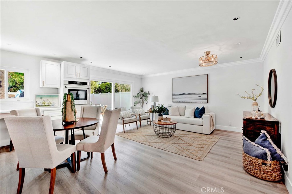 8272 Indianapolis Avenue