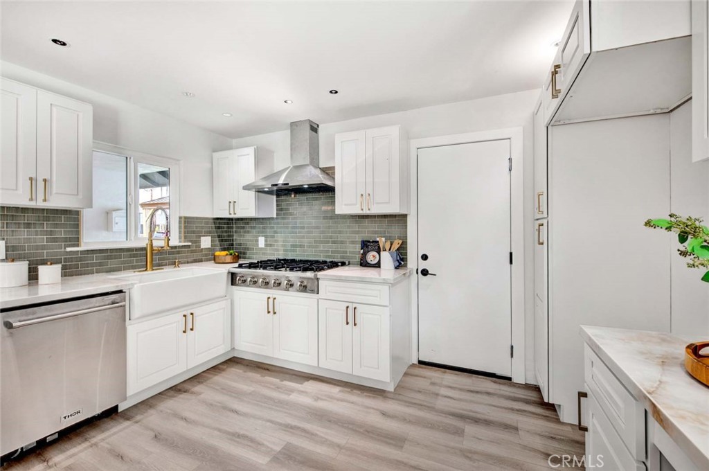 8272 Indianapolis Avenue