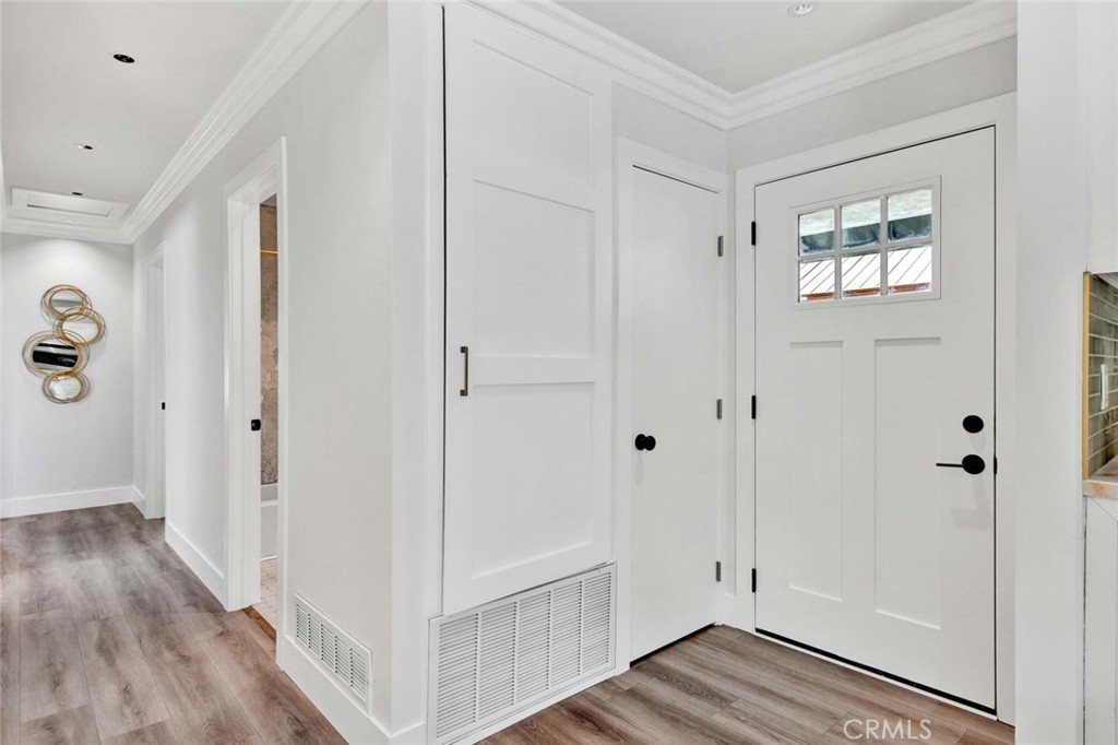 8272 Indianapolis Avenue