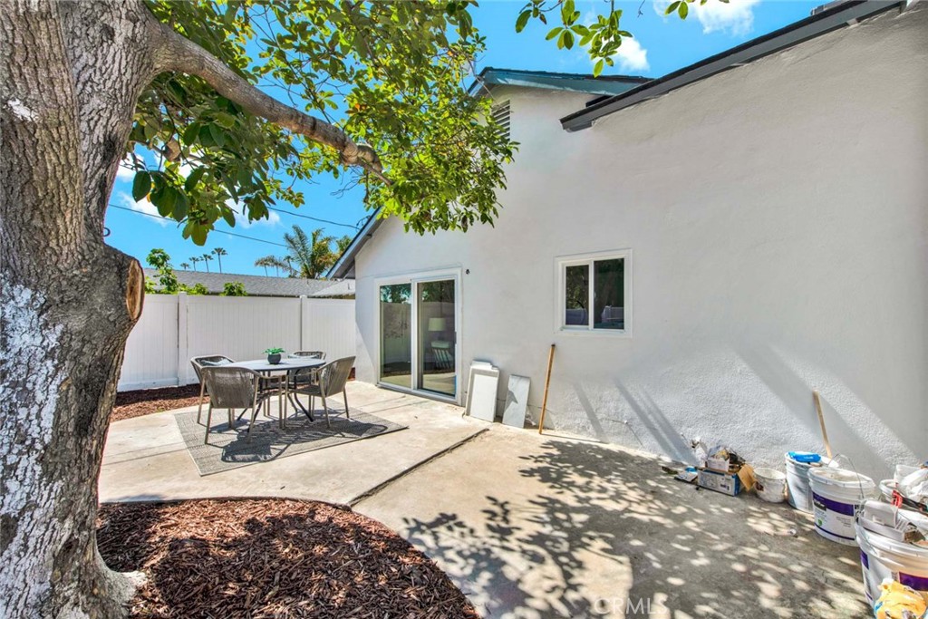 8272 Indianapolis Avenue