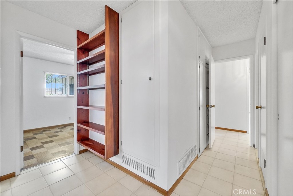 1052 Sheridan Avenue