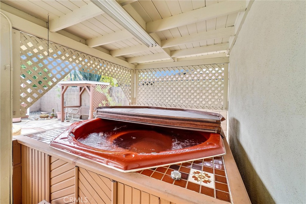 1052 Sheridan Avenue