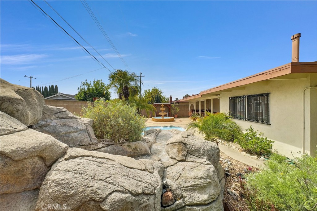 1052 Sheridan Avenue