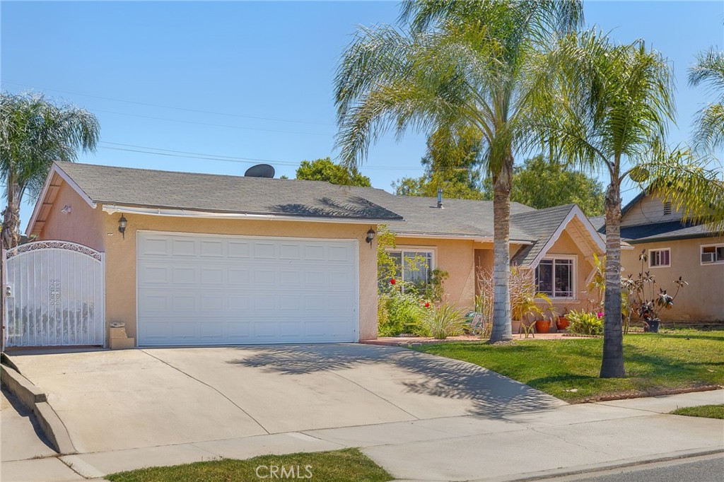 1085 Aquamarine Lane