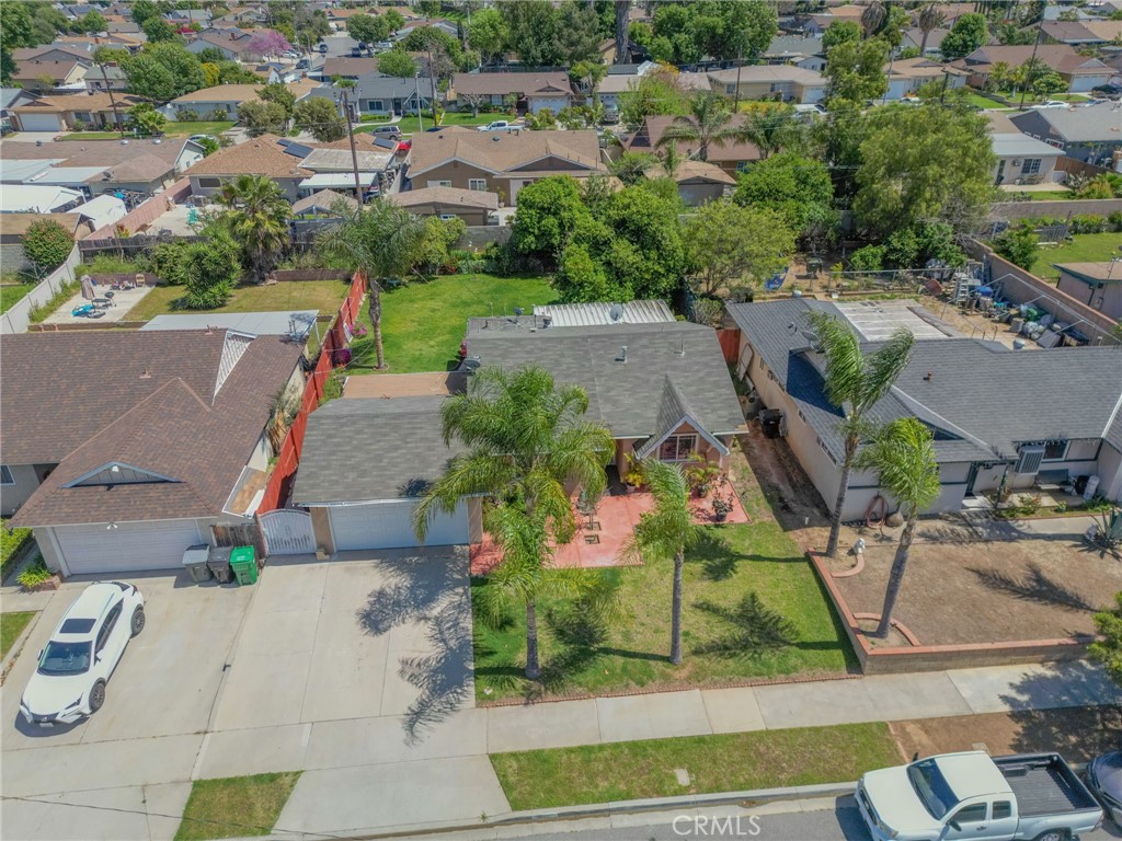 1085 Aquamarine Lane