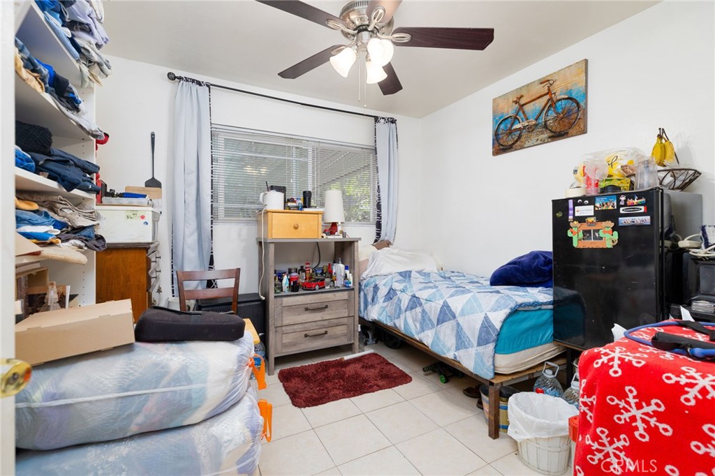 1085 Aquamarine Lane