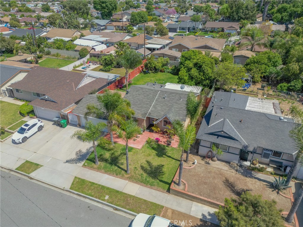 1085 Aquamarine Lane