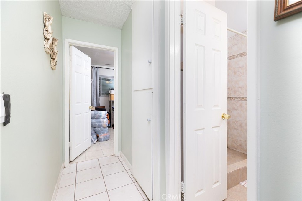 1085 Aquamarine Lane