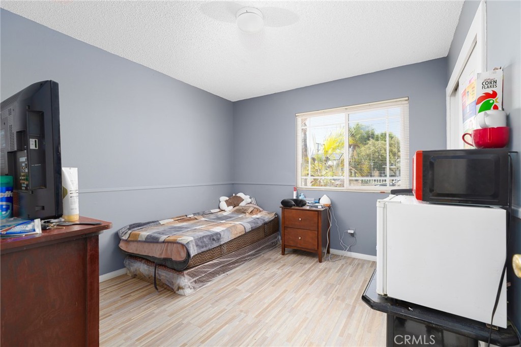 1085 Aquamarine Lane