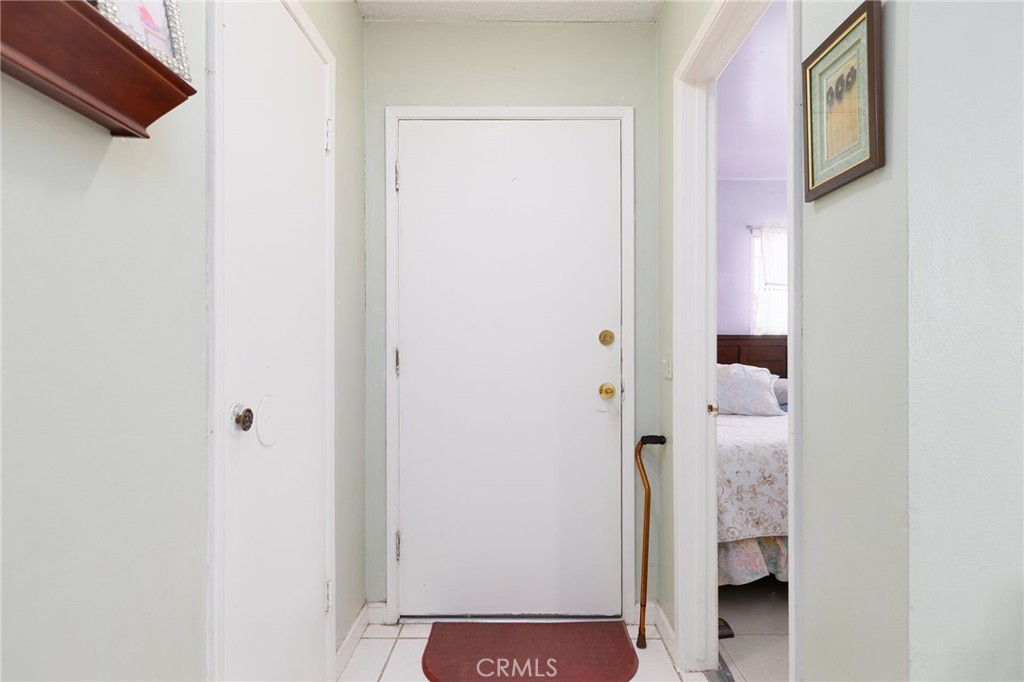 1085 Aquamarine Lane