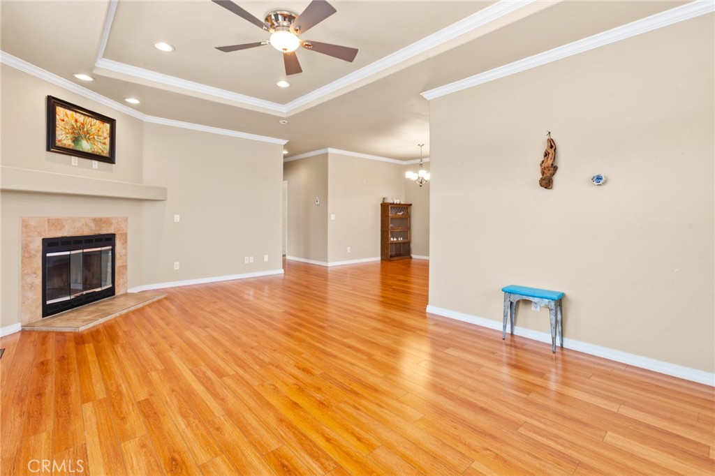 16444 Bolsa Chica Street 14