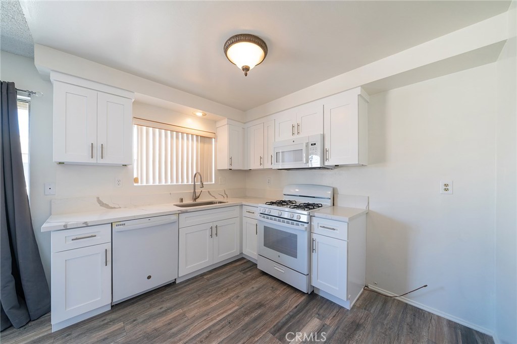 17082 GROVE Circle D