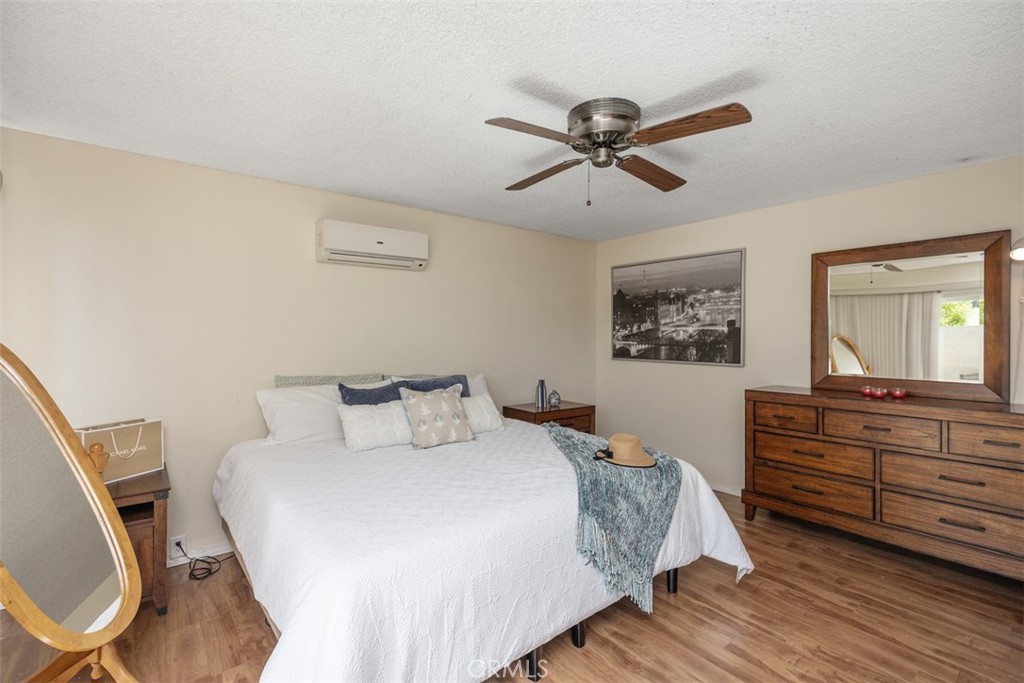 2823 N Flower Street