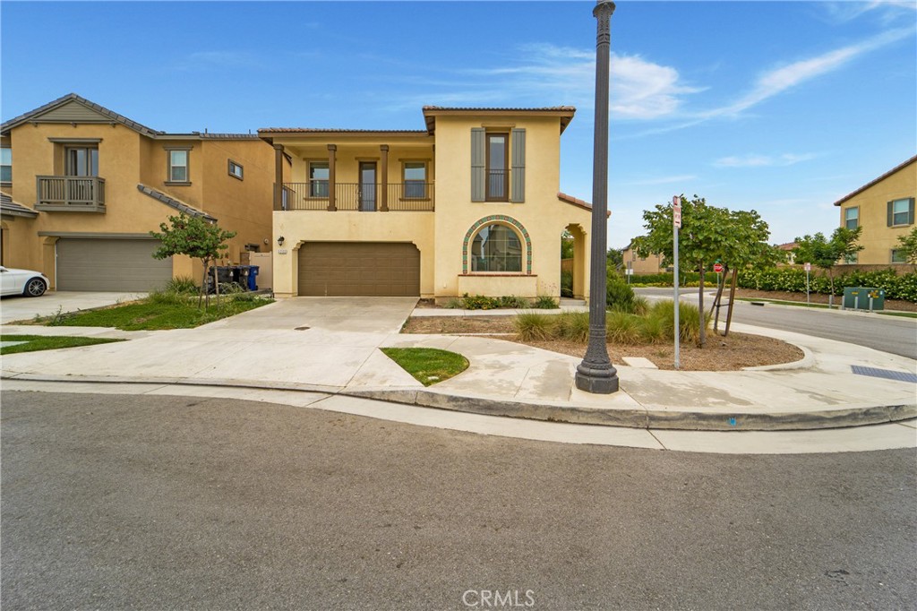 3202 E Lavender Drive