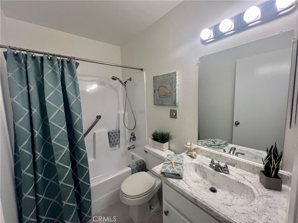 18900 Delaware Street 218