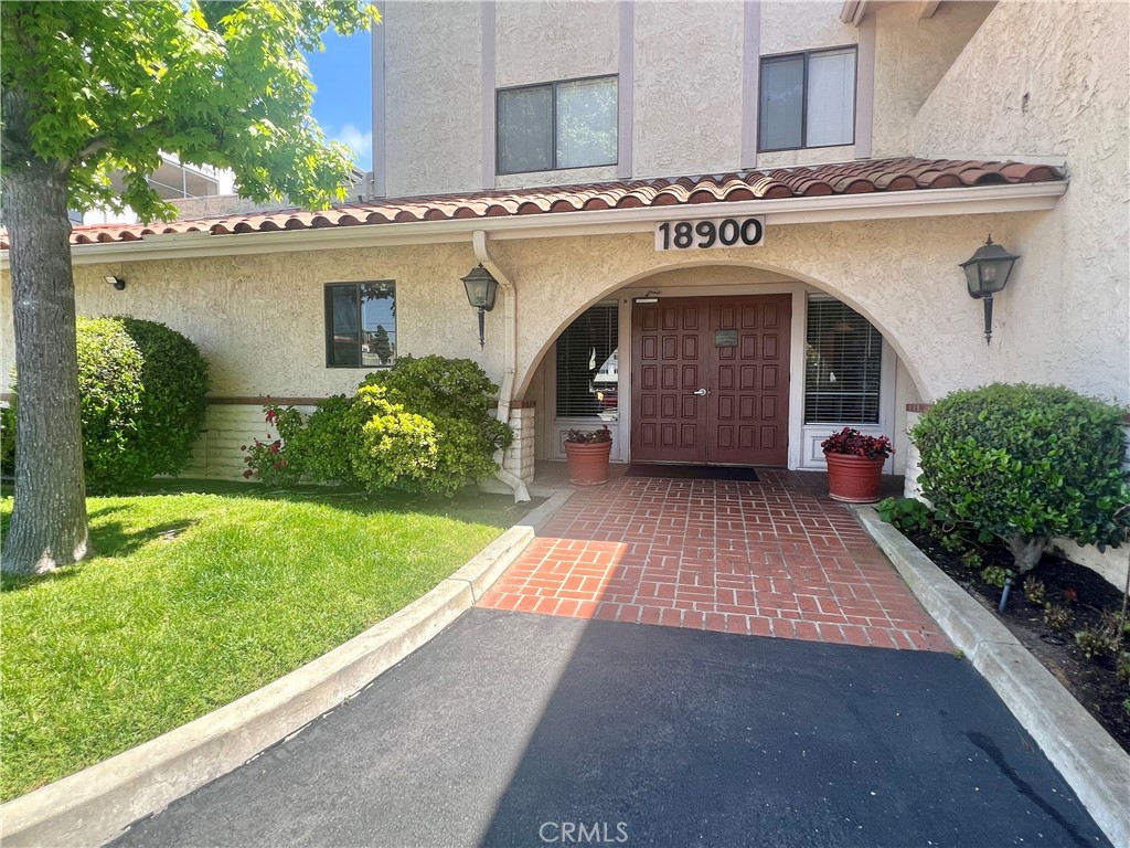 18900 Delaware Street 218