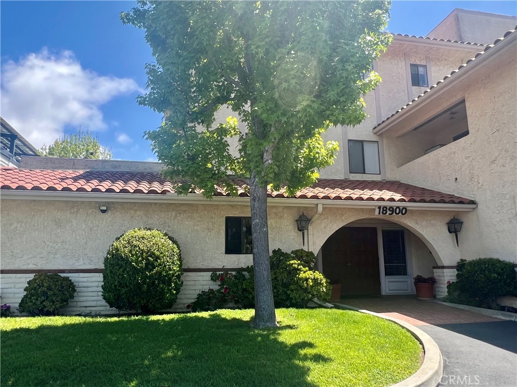 18900 Delaware Street 218