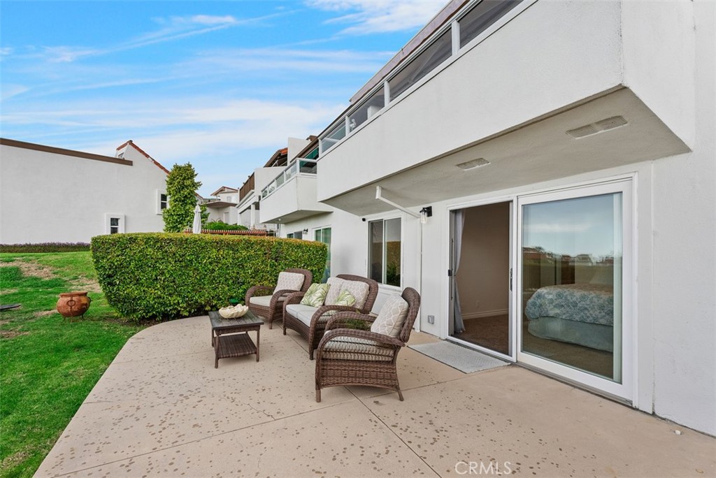 721 Calle Los Olivos