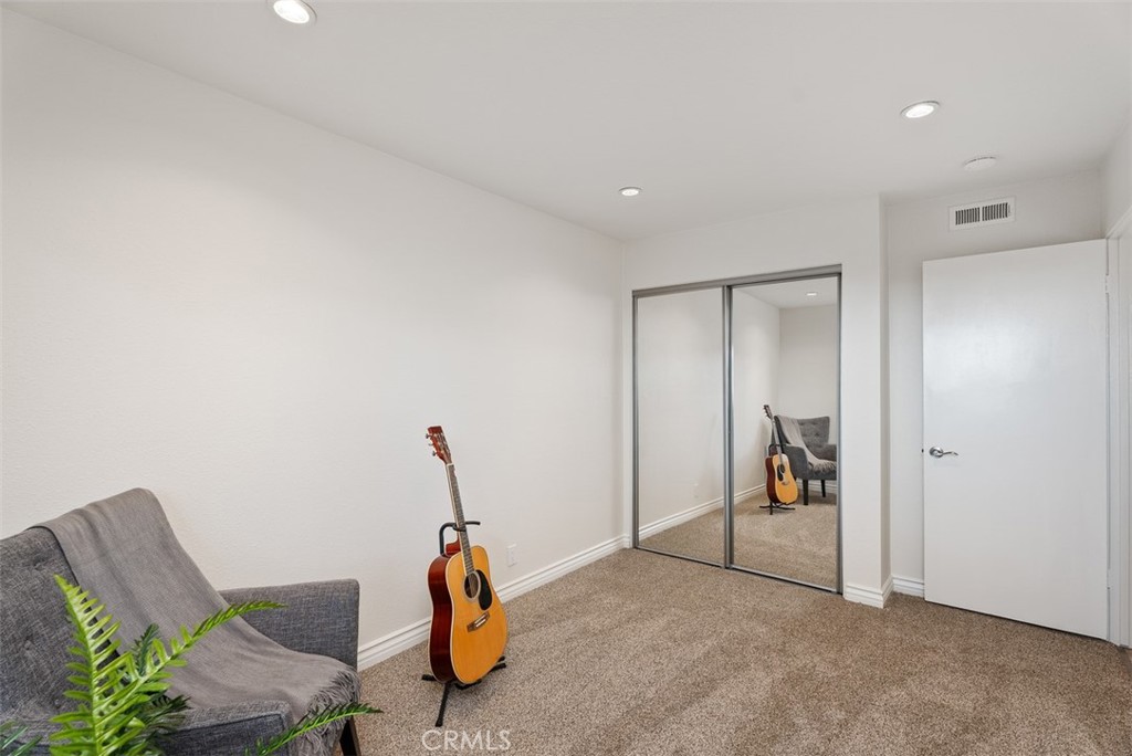 721 Calle Los Olivos