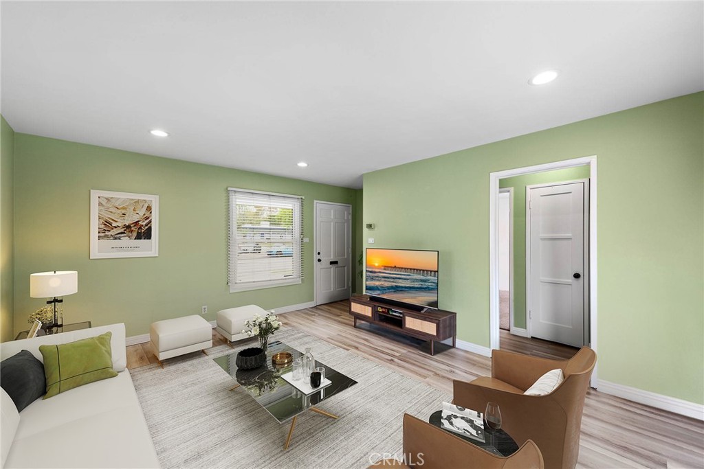 840 Highlander Avenue