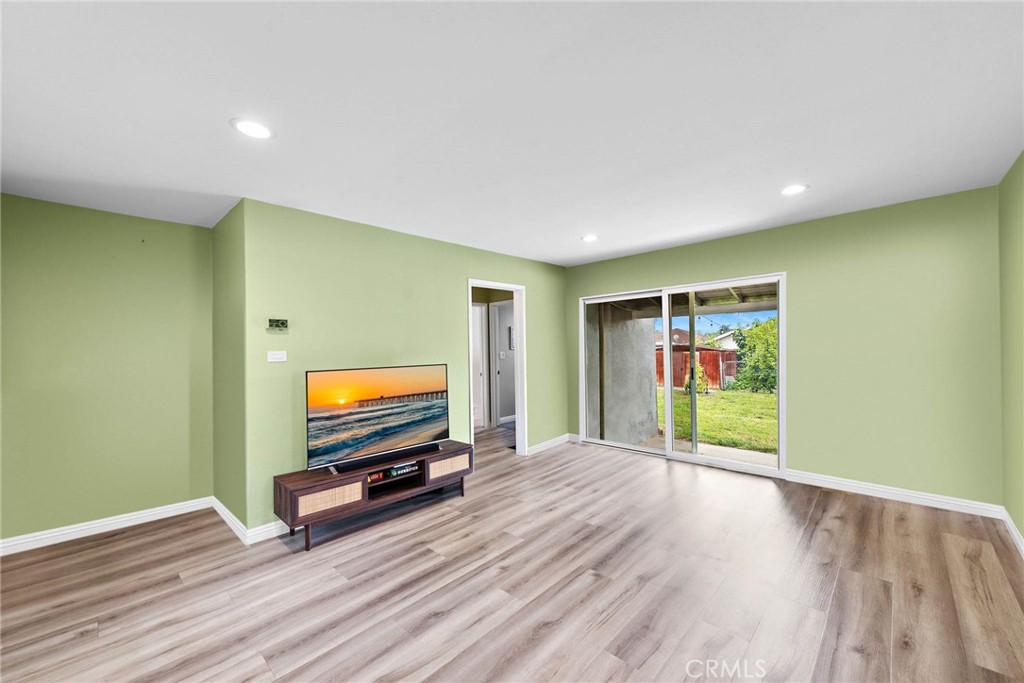 840 Highlander Avenue