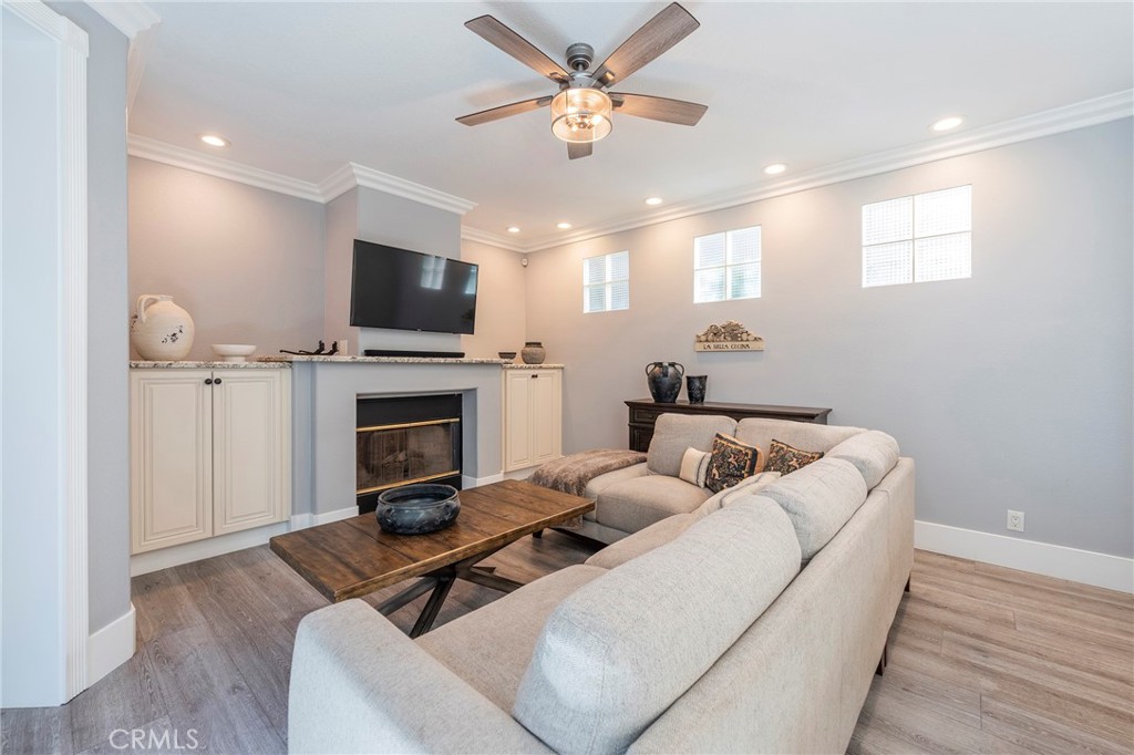 406 Goldenwest Street