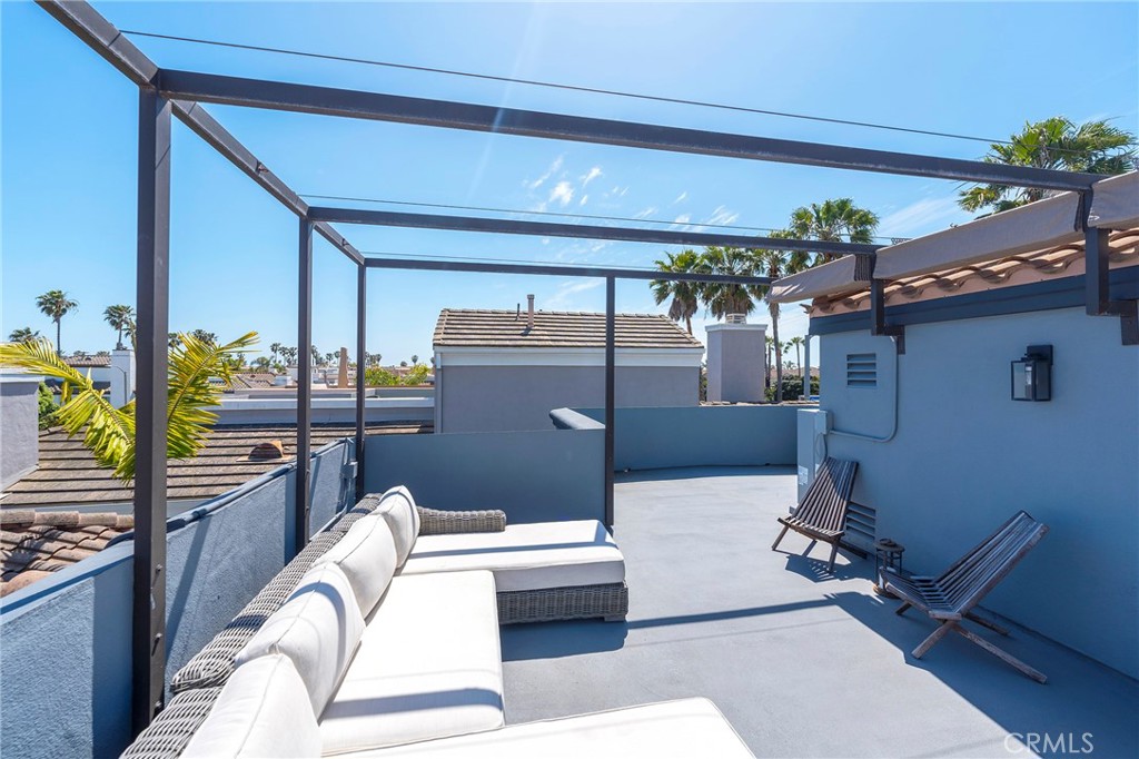 406 Goldenwest Street