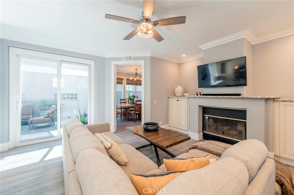 406 Goldenwest Street