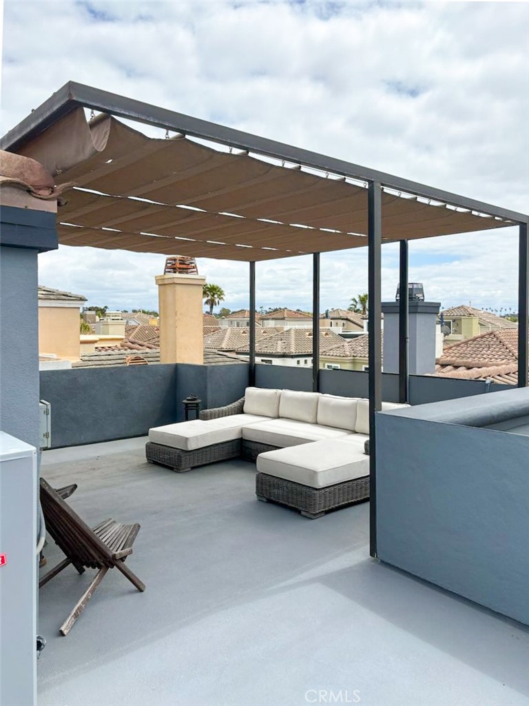 406 Goldenwest Street