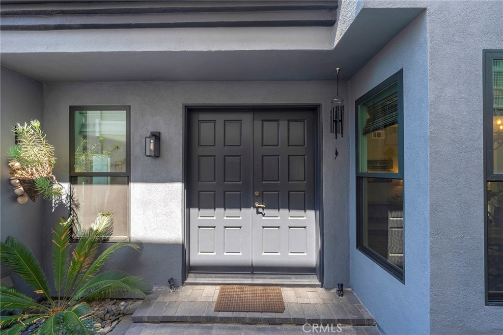 406 Goldenwest Street