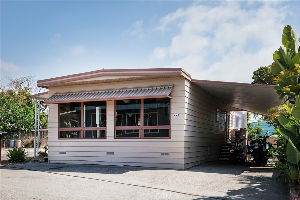 302 N Silver Shoals 250