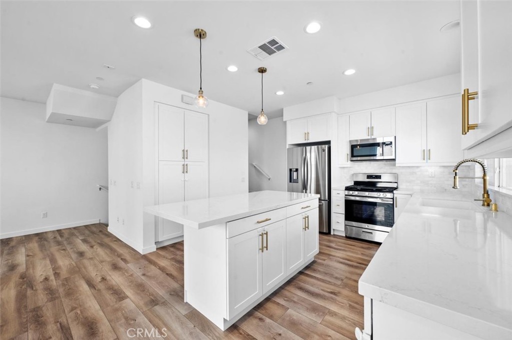 322 Ford Road 10