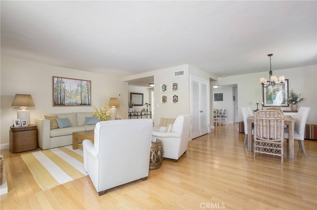 24222 Las Naranjas Drive