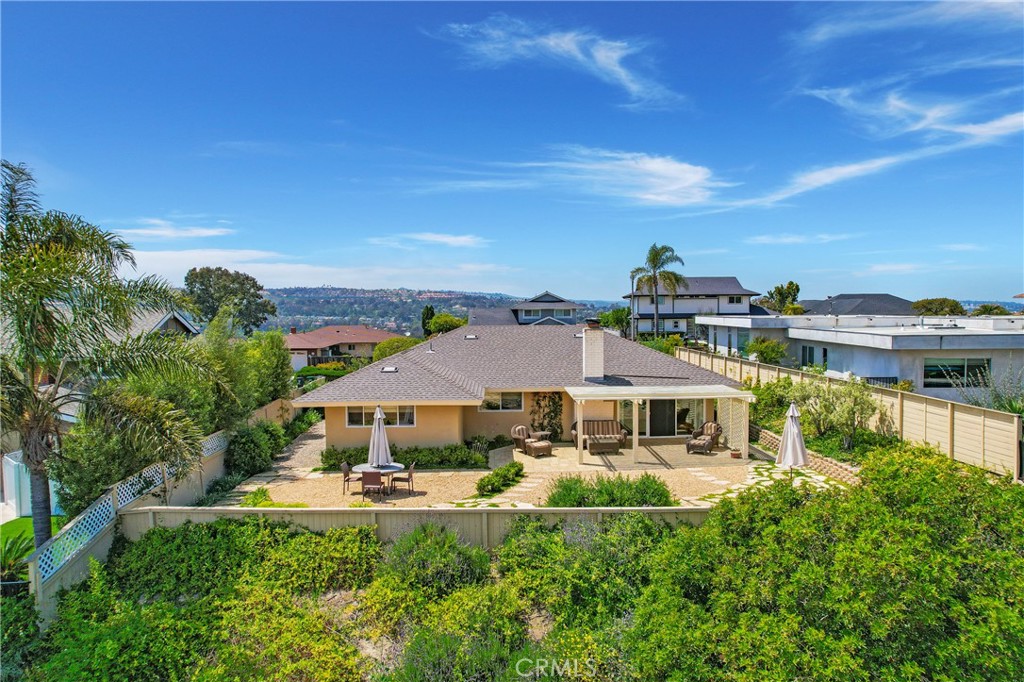 24222 Las Naranjas Drive