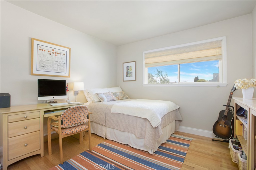 24222 Las Naranjas Drive