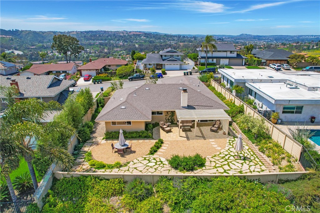 24222 Las Naranjas Drive