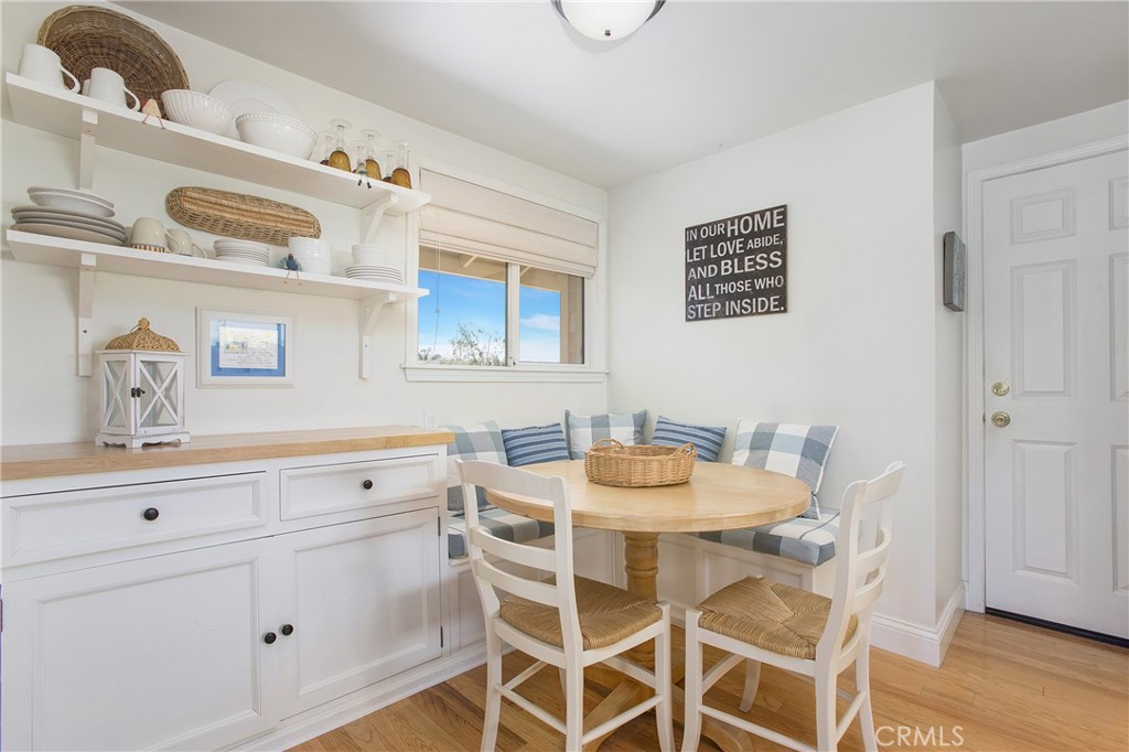 24222 Las Naranjas Drive