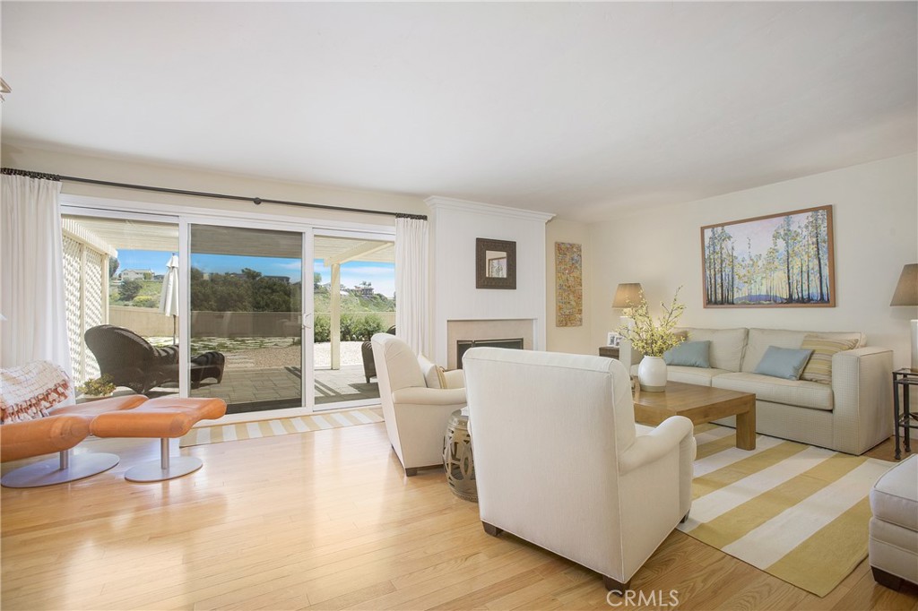 24222 Las Naranjas Drive