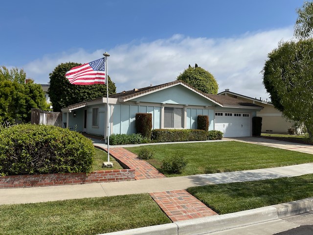 17642 Webster Avenue