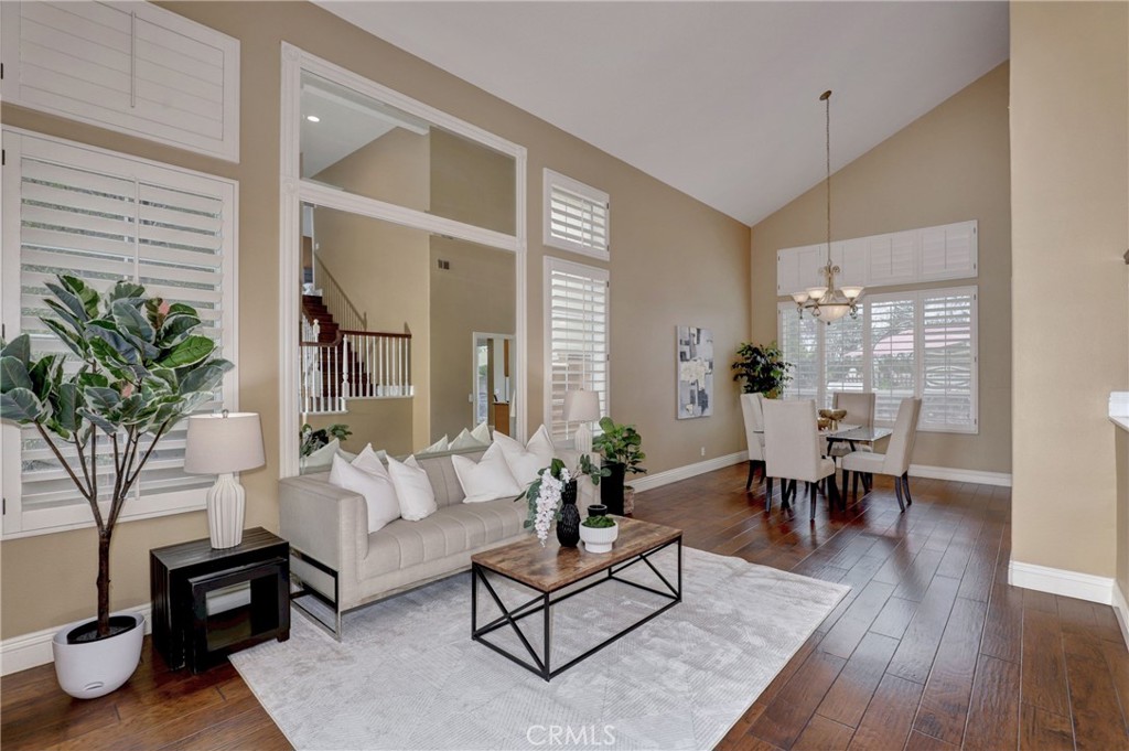 26132 Calle Cresta