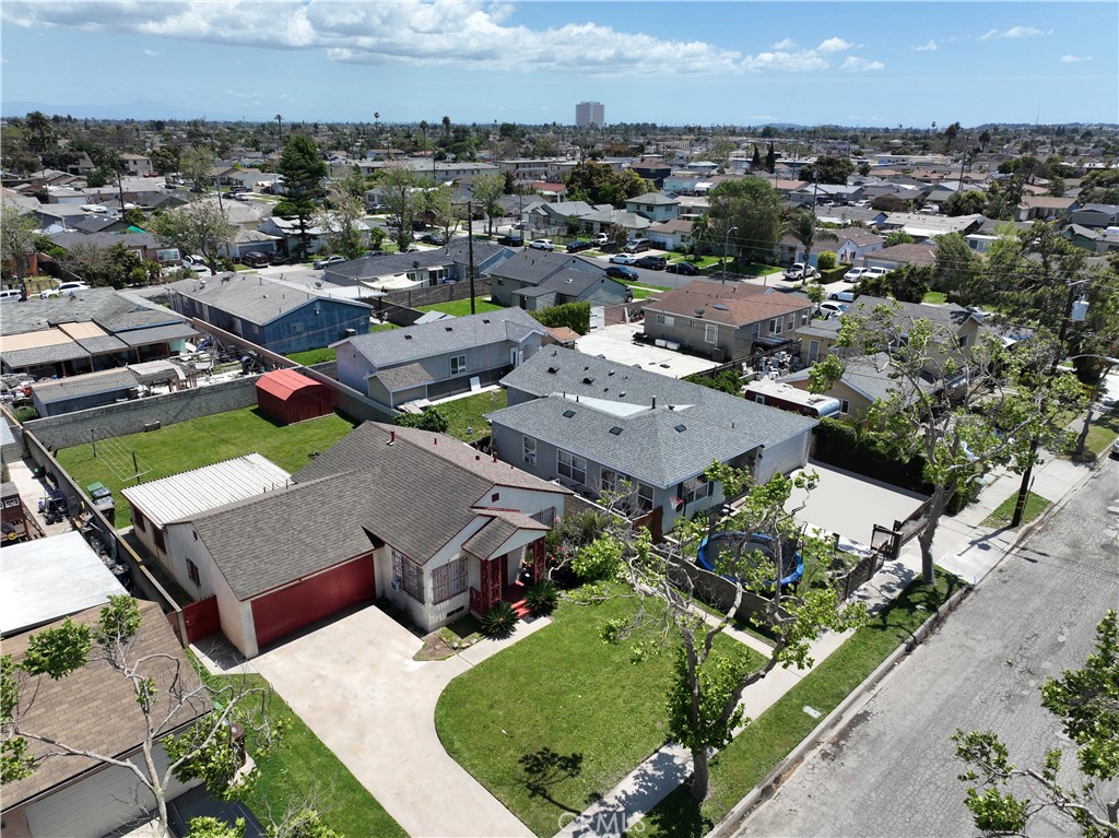 1712 N Graham Avenue