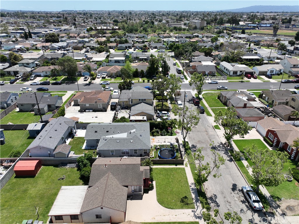 1712 N Graham Avenue