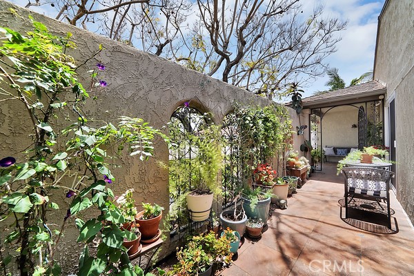10738 Camino Real