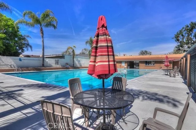 10738 Camino Real
