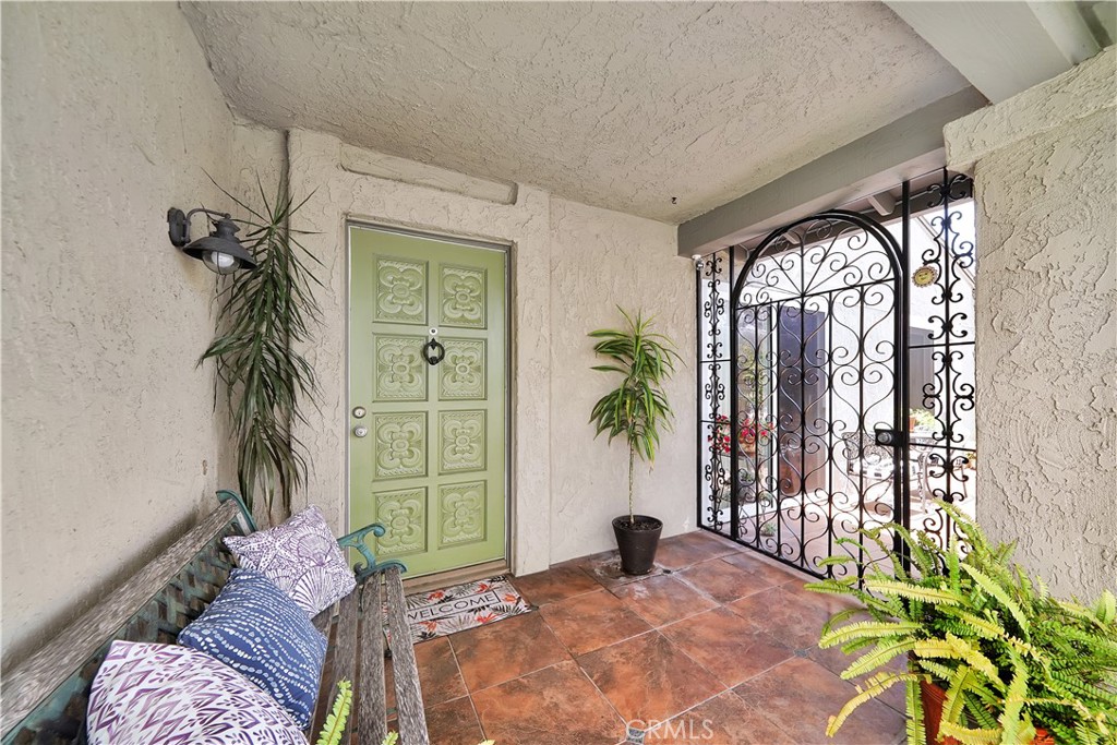 10738 Camino Real