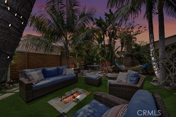 10738 Camino Real